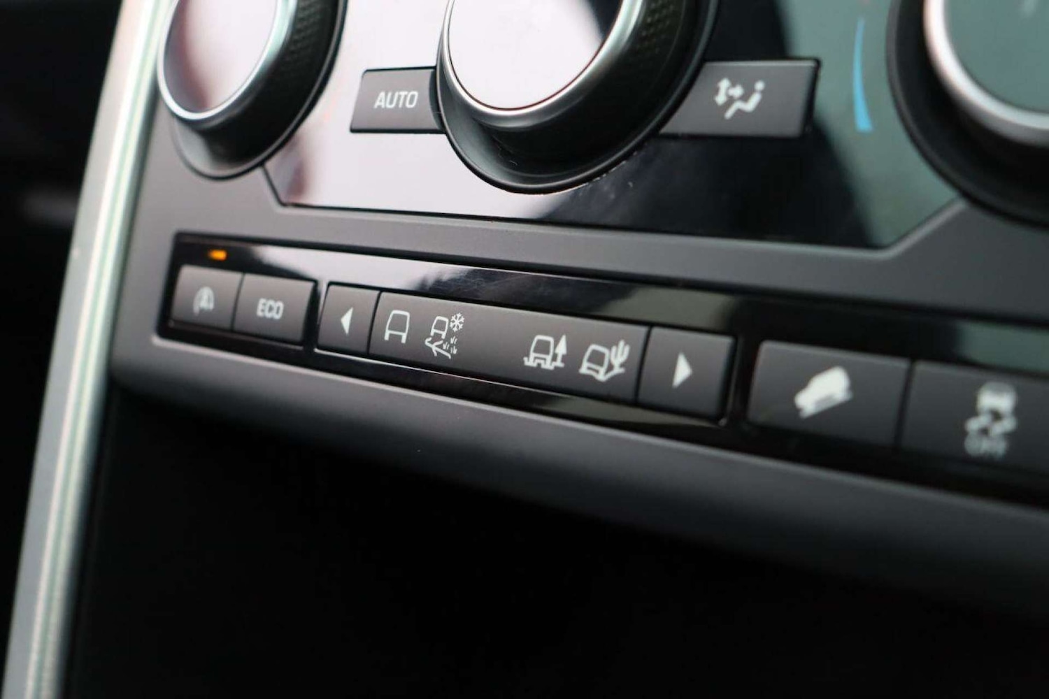 Used Land Rover Discovery Sport 2015 for sale - 77523159: Photo 36