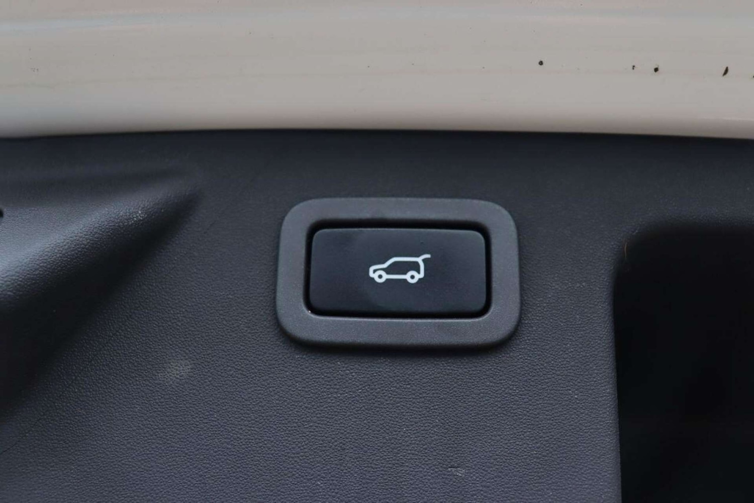 Used Land Rover Discovery Sport 2015 for sale - 77523159: Photo 42