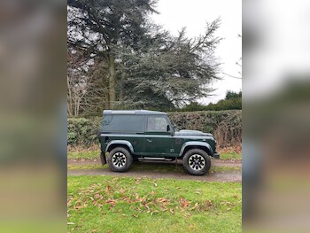 Used Land Rover Defender 2014 for sale - 76496599: Photo