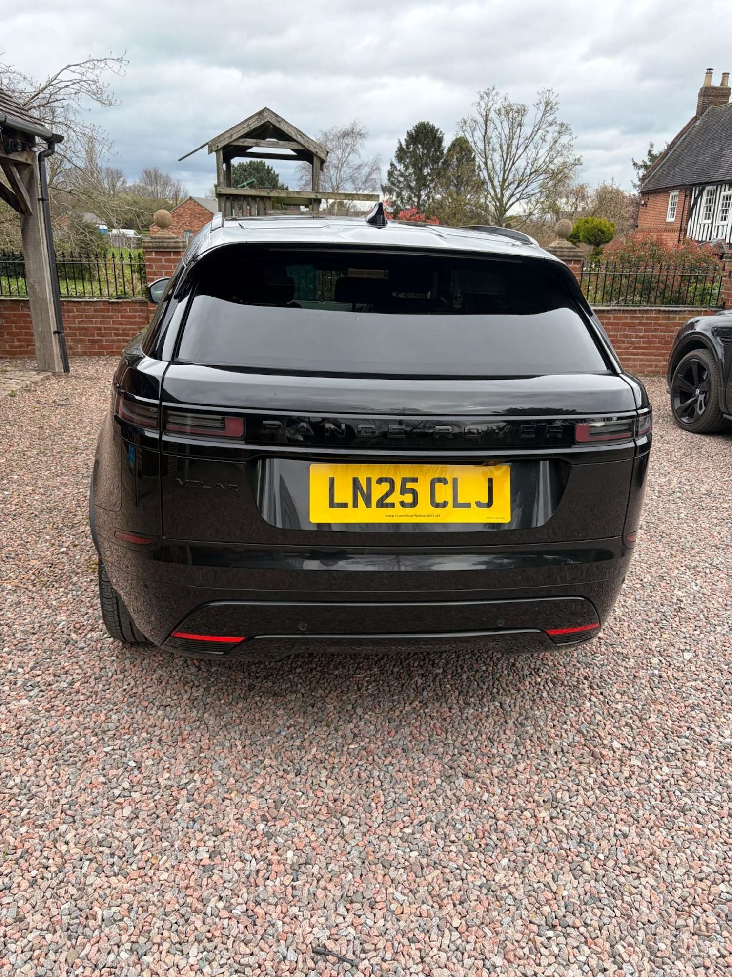 Used Land Rover Range Rover Velar 2025 for sale - 78016470: Photo 2