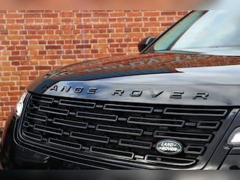 Used Land Rover Range Rover Velar 2025 for sale - 78016470: Photo