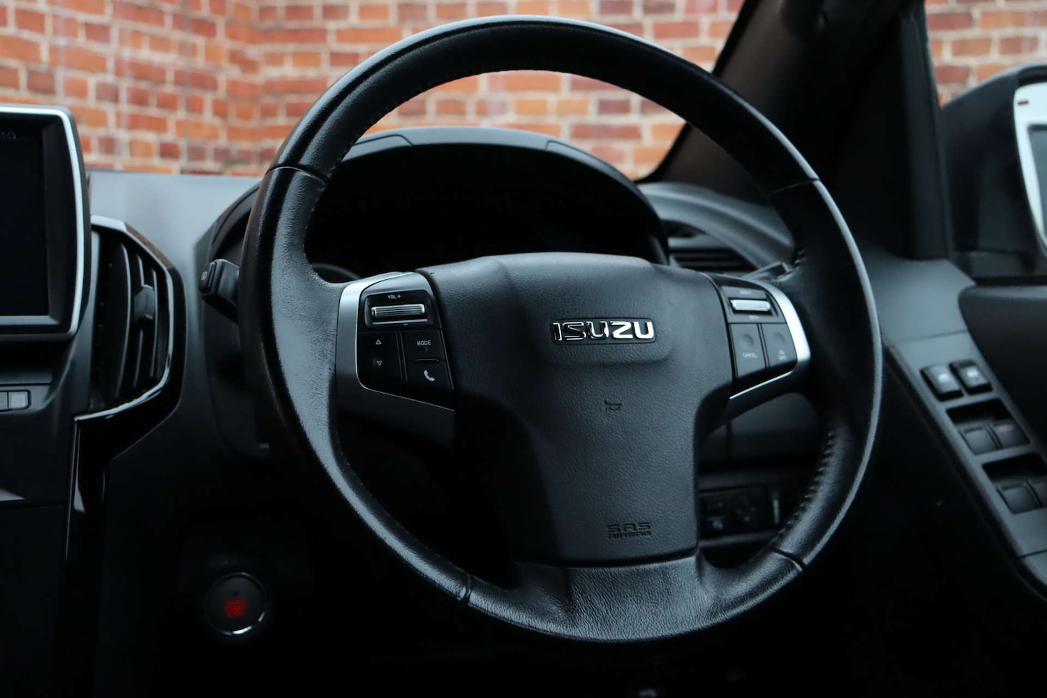 Used Isuzu D-Max 2018 for sale - 77563341: Photo 15