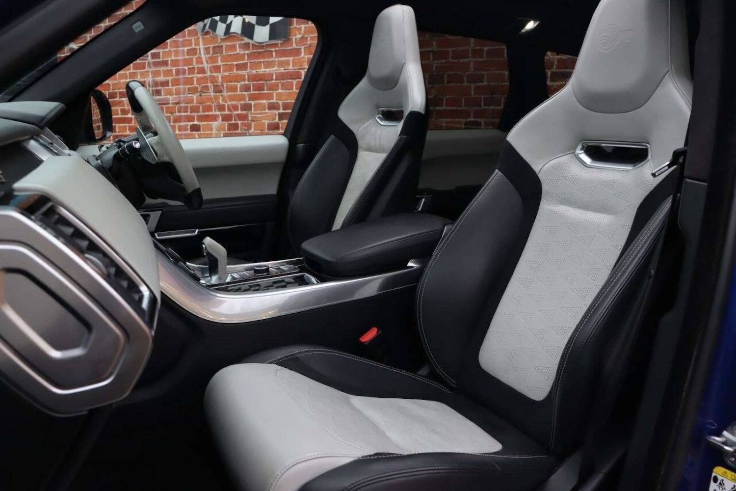 Used Land Rover Range Rover Sport 2018 for sale - 77519260: Photo 2