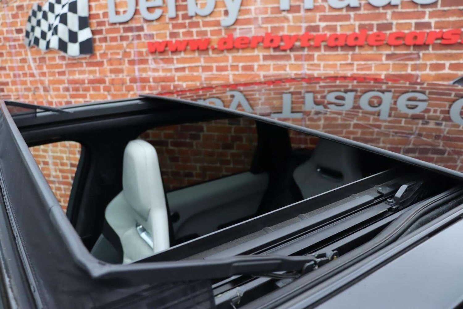 Used Land Rover Range Rover Sport 2018 for sale - 77519260: Photo 4