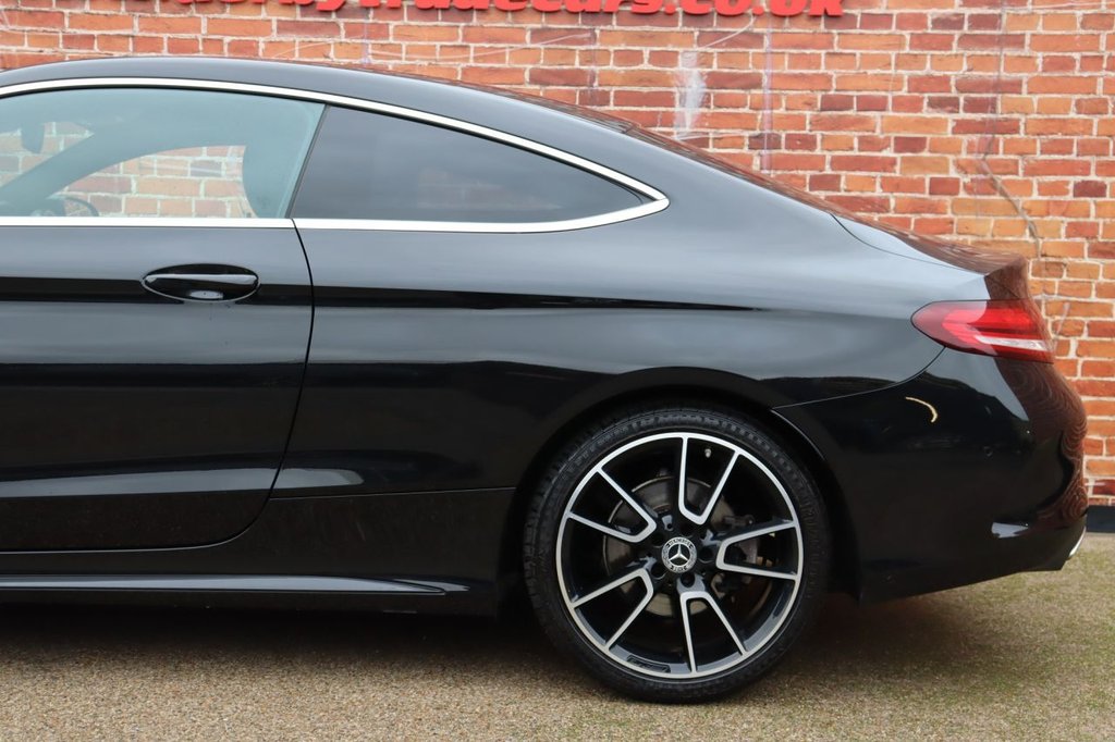 Used Mercedes-Benz C Class 2019 for sale - 76496428: Photo 10