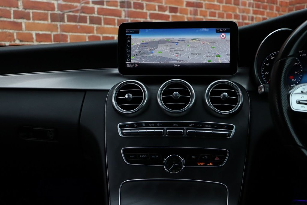 Used Mercedes-Benz C Class 2019 for sale - 76496428: Photo 11