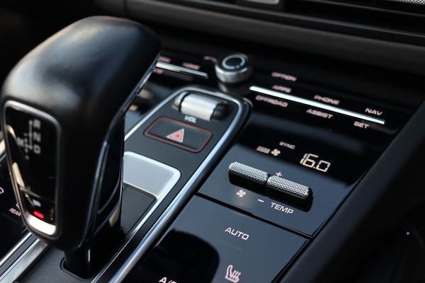 Used Porsche Cayenne 2018 for sale - 75062108: Photo 24