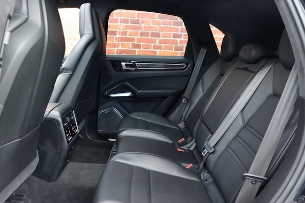 Used Porsche Cayenne 2018 for sale - 75062108: Photo 33