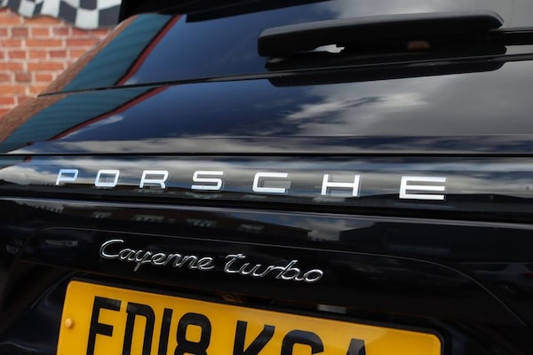 Used Porsche Cayenne 2018 for sale - 75062108: Photo 34