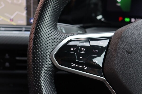 Used Volkswagen Golf 2020 for sale - 74528809: Photo 29