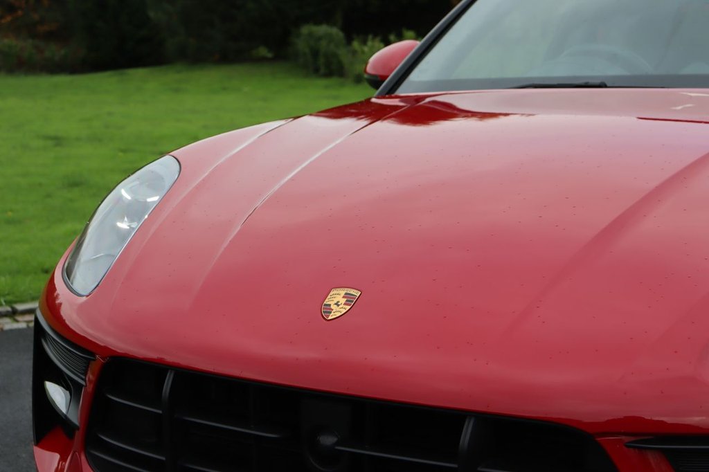 Used Porsche Macan 2021 for sale - 76223983: Photo 11