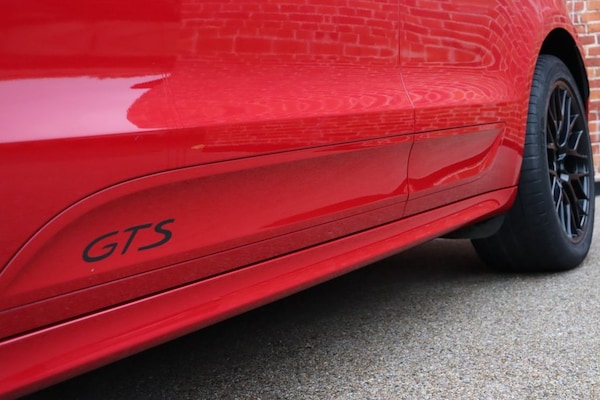 Used Porsche Macan 2021 for sale - 76223983: Photo 11
