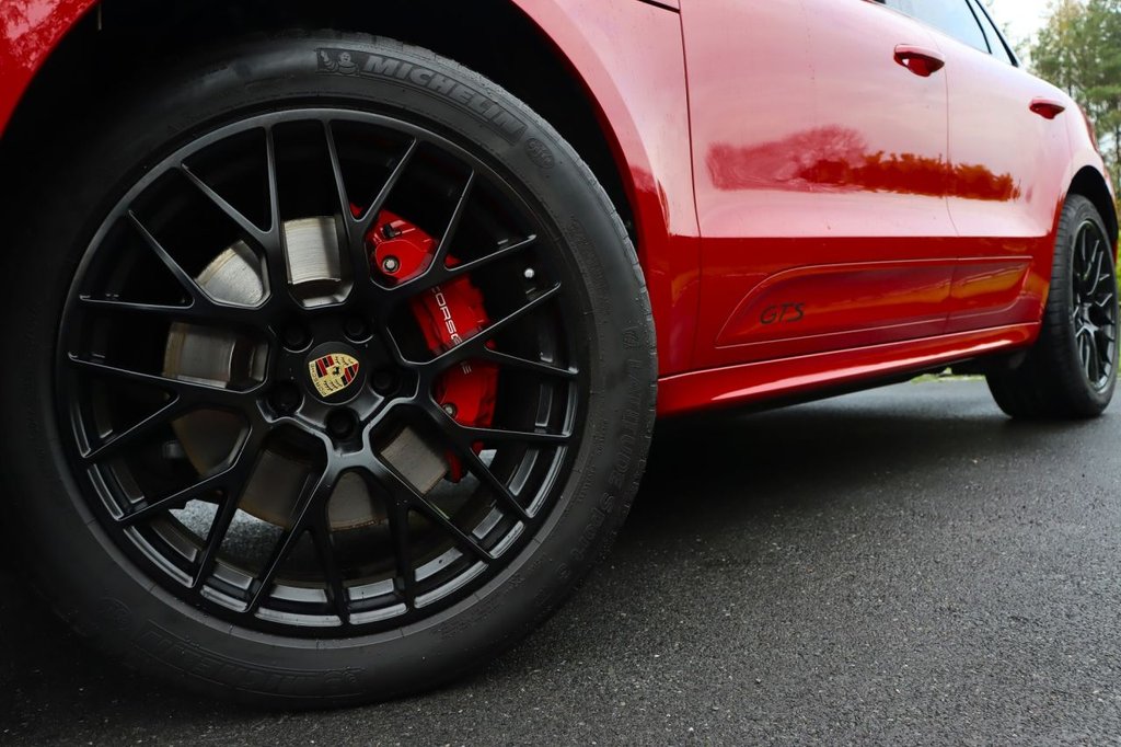 Used Porsche Macan 2021 for sale - 76223983: Photo 14