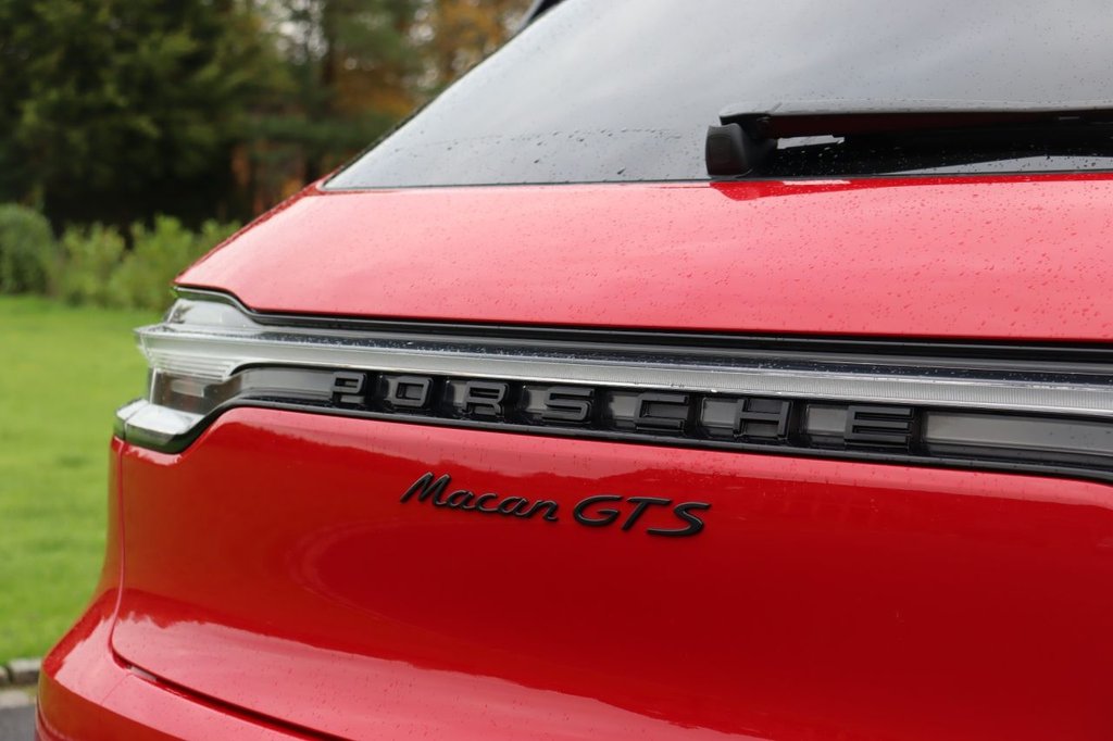 Used Porsche Macan 2021 for sale - 76223983: Photo 22