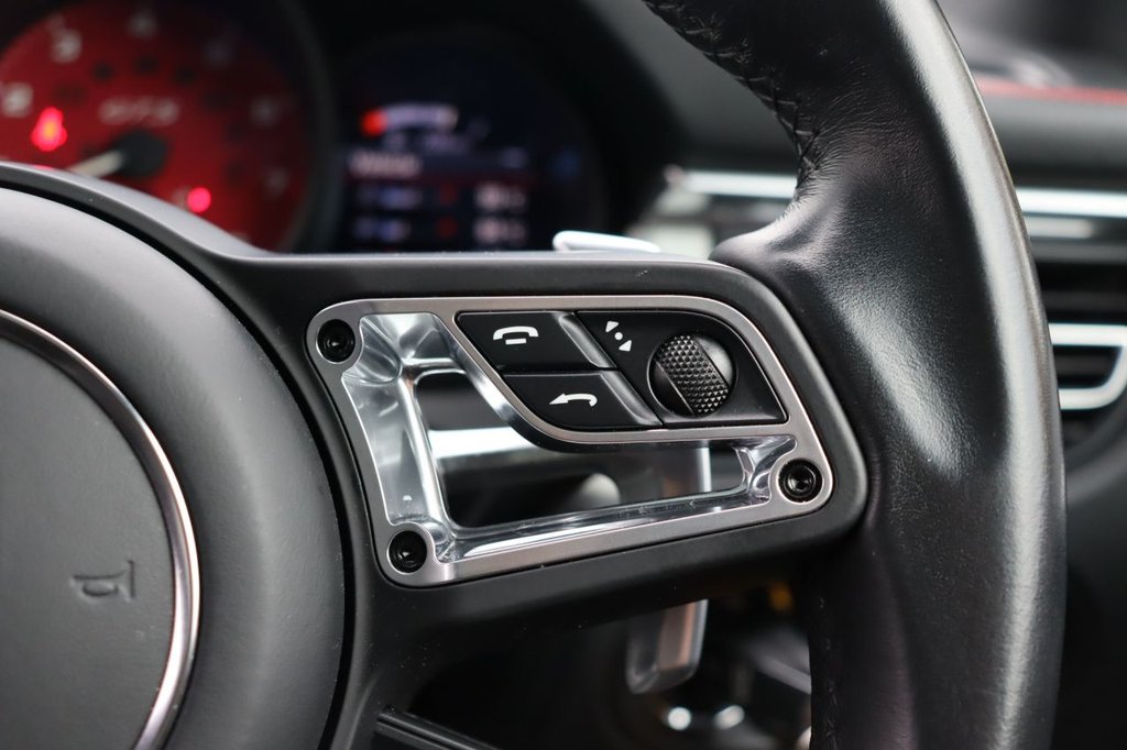 Used Porsche Macan 2021 for sale - 76223983: Photo 35