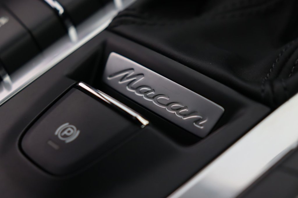 Used Porsche Macan 2021 for sale - 76223983: Photo 37