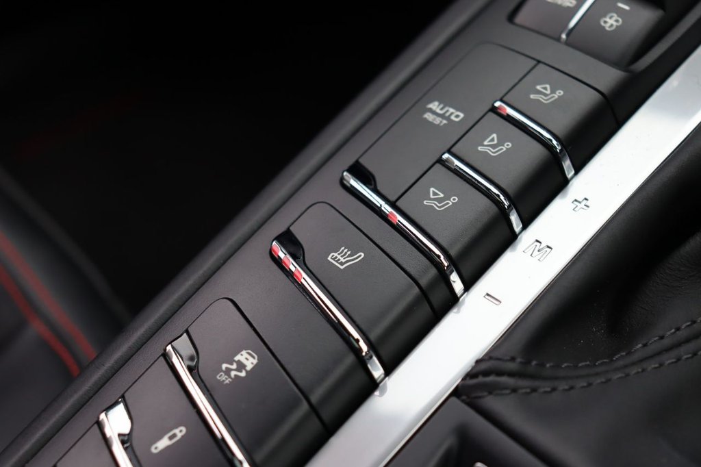 Used Porsche Macan 2021 for sale - 76223983: Photo 38