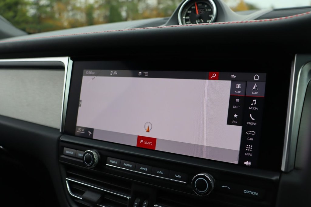 Used Porsche Macan 2021 for sale - 76223983: Photo 41