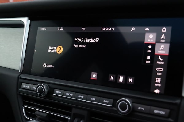 Used Porsche Macan 2021 for sale - 76223983: Photo 43