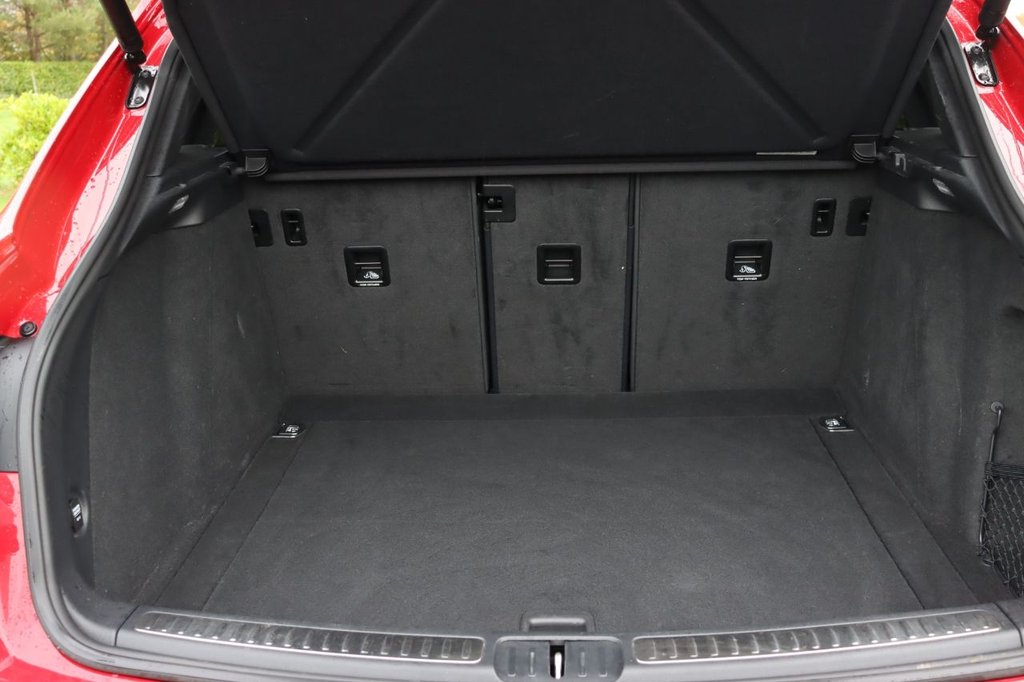 Used Porsche Macan 2021 for sale - 76223983: Photo 50