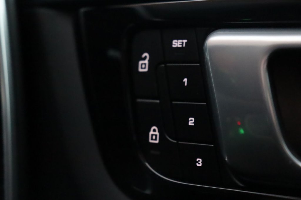 Used Porsche Cayenne 2022 for sale - 77287803: Photo 37