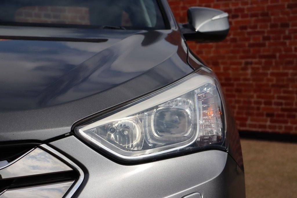 Used Hyundai Santa Fe 2014 for sale - 76111934: Photo 15