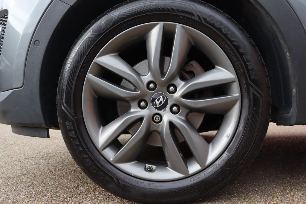 Used Hyundai Santa Fe 2014 for sale - 76111934: Photo 20