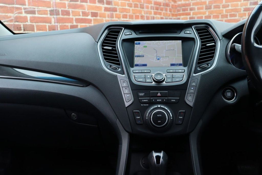 Used Hyundai Santa Fe 2014 for sale - 76111934: Photo 24