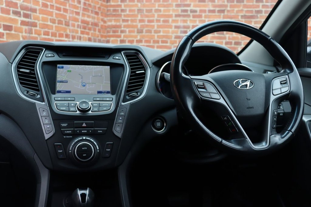 Used Hyundai Santa Fe 2014 for sale - 76111934: Photo 25