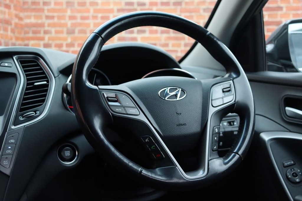 Used Hyundai Santa Fe 2014 for sale - 76111934: Photo 27