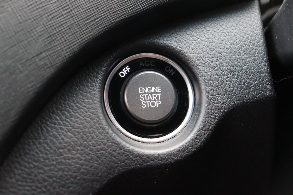 Used Hyundai Santa Fe 2014 for sale - 76111934: Photo 32