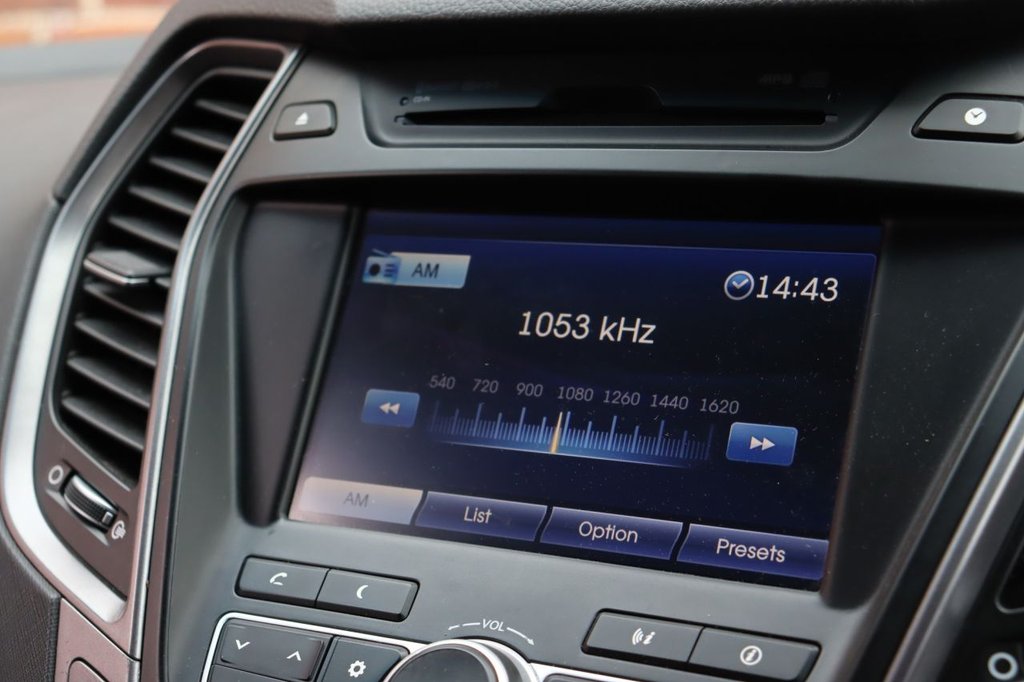 Used Hyundai Santa Fe 2014 for sale - 76111934: Photo 33