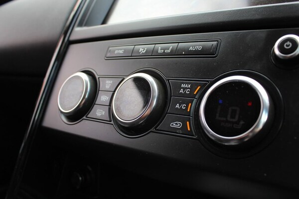 Used Land Rover Discovery 2019 for sale - 72084722: Photo 26