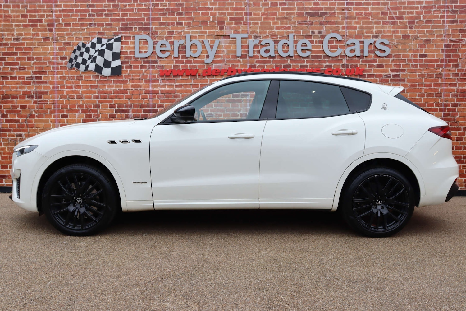 Used Maserati Levante 2020 for sale - 77850652: Photo 2