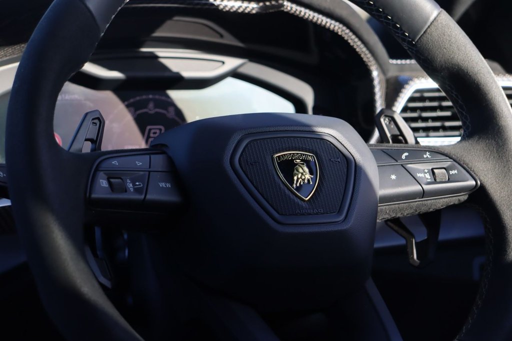 Used Lamborghini Urus 2024 for sale - 76632368: Photo 31