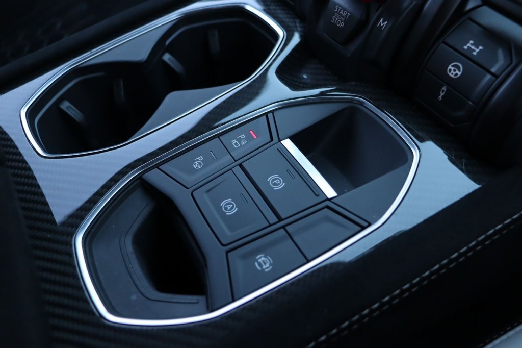 Used Lamborghini Urus 2024 for sale - 76632368: Photo 43