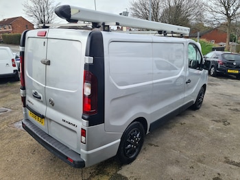 Used Vauxhall Vivaro 2018 for sale - 77902238: Photo