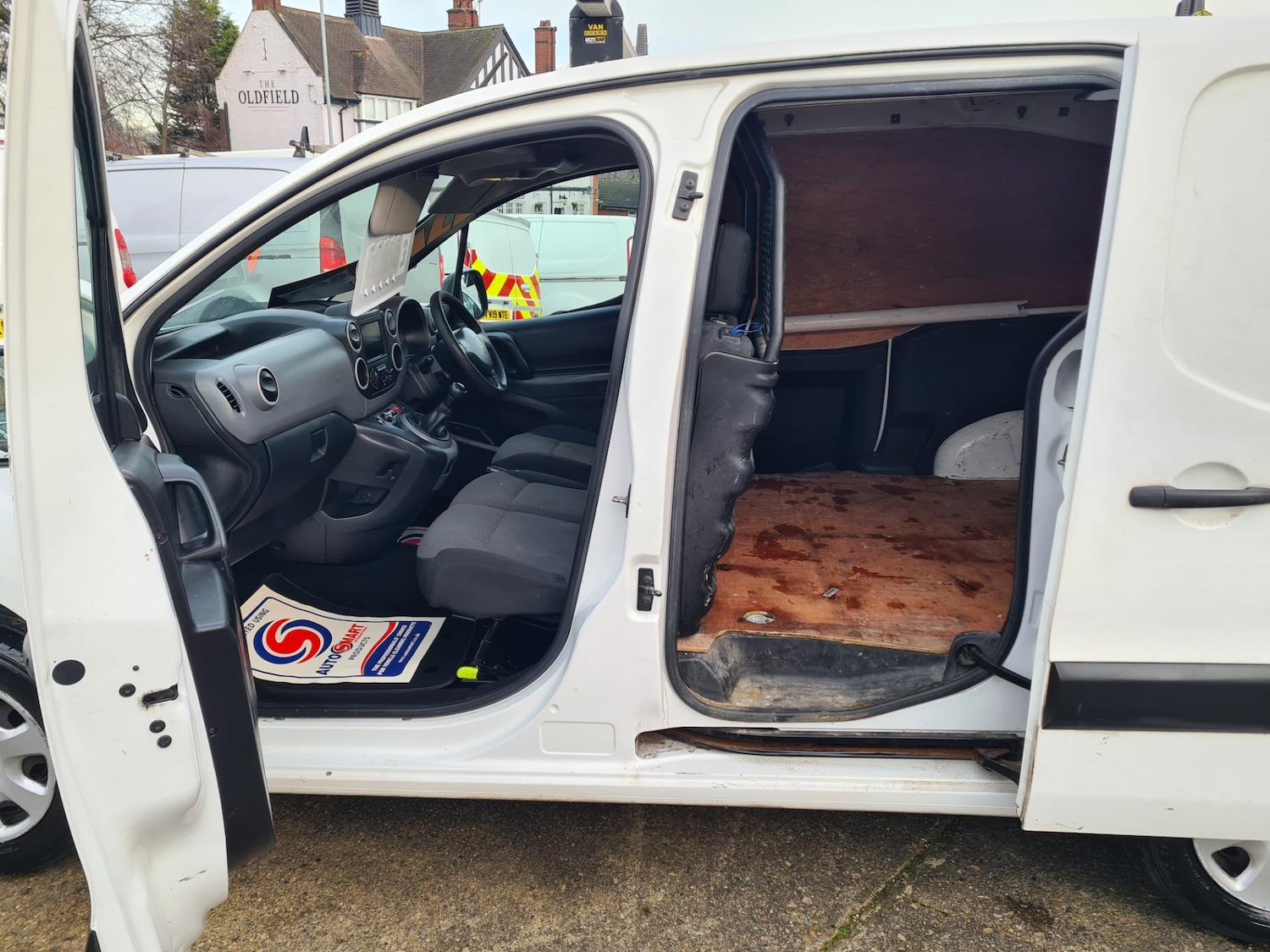 Used Peugeot Partner 2017 for sale - 77136405: Photo 8