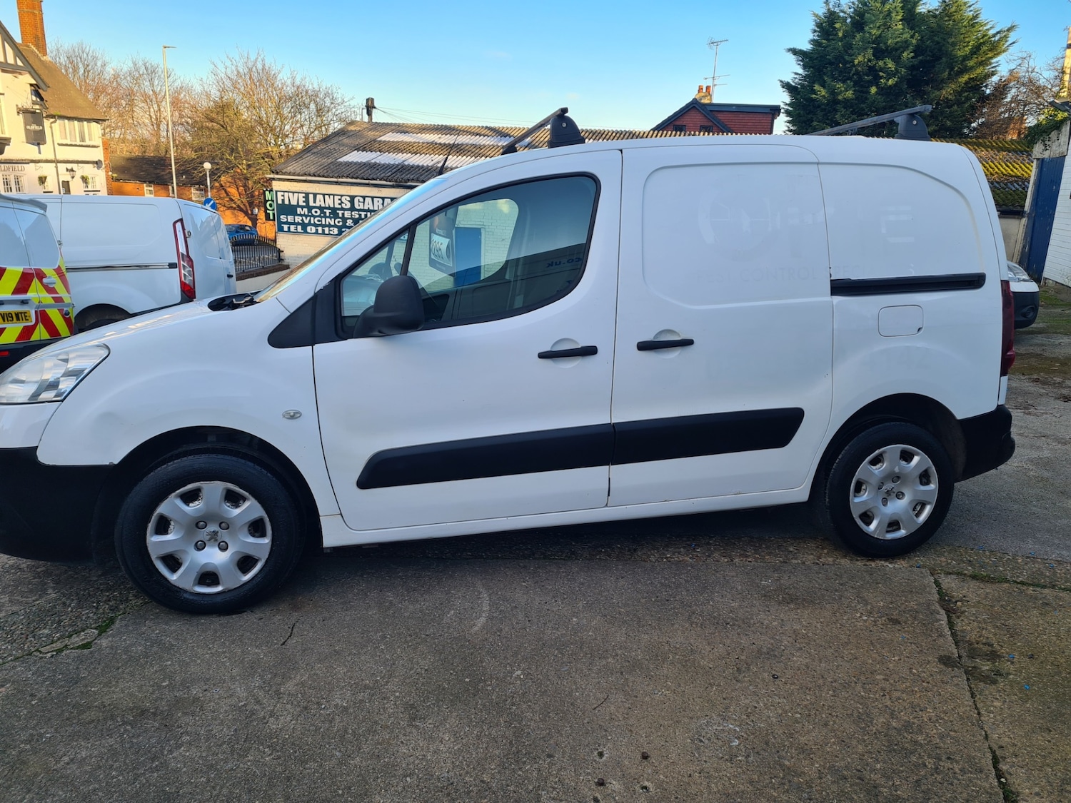 Used Peugeot Partner 2013 for sale - 77086636: Photo 3