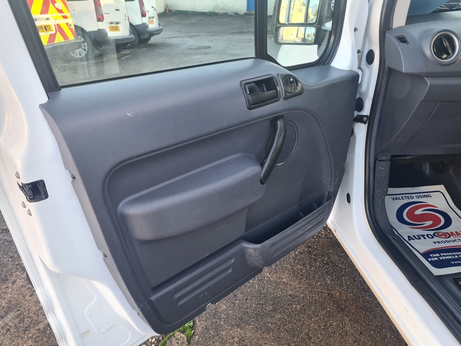 Used Ford Transit Connect 2011 for sale - 77001616: Photo 10