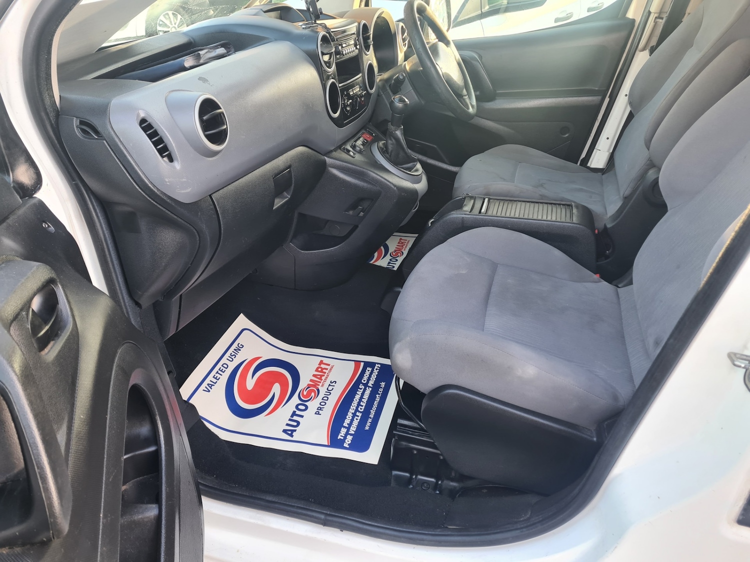 Used Peugeot Partner 2016 for sale - 77352196: Photo 15