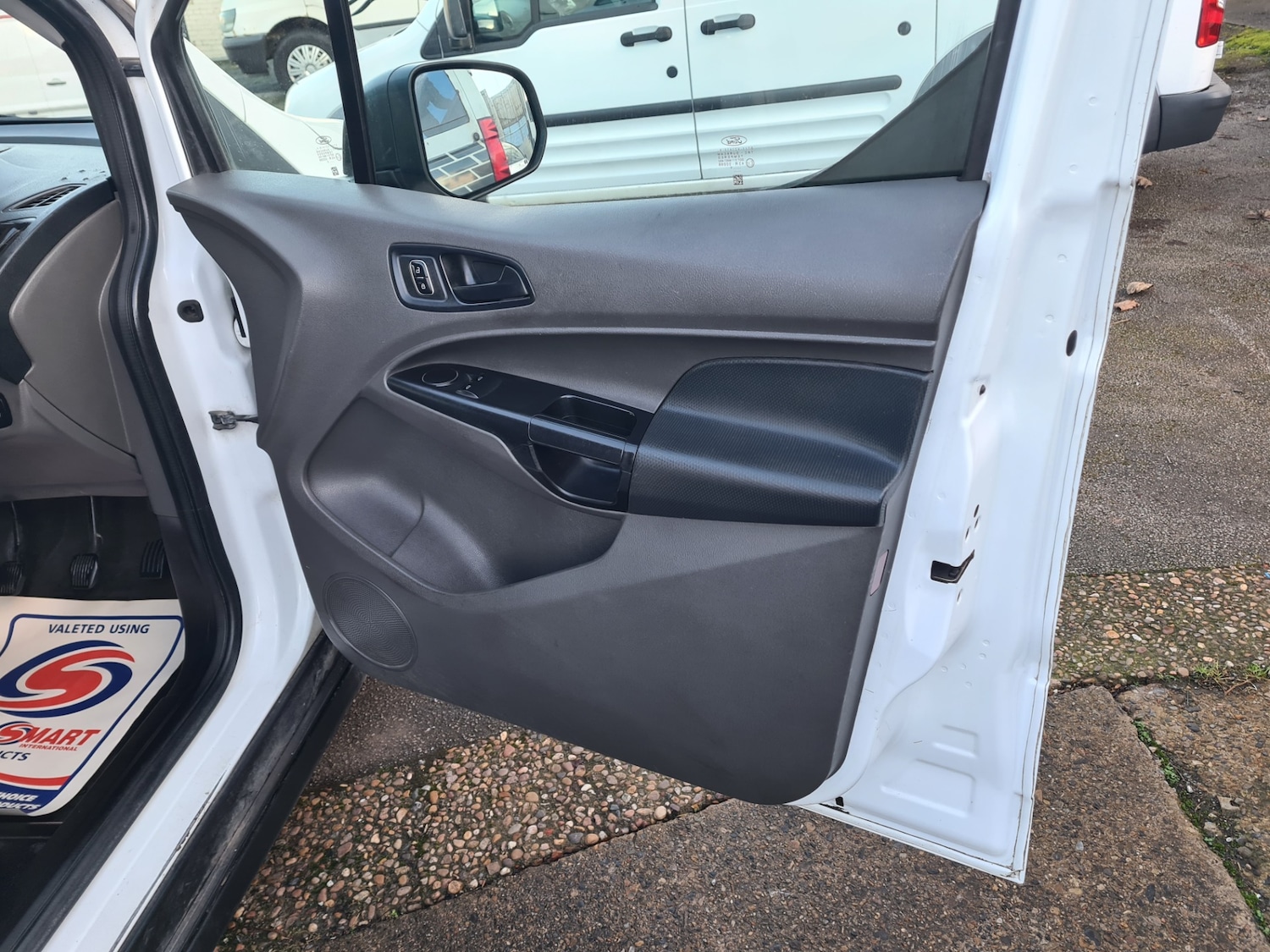 Used Ford Transit Connect 2020 for sale - 77127686: Photo 15