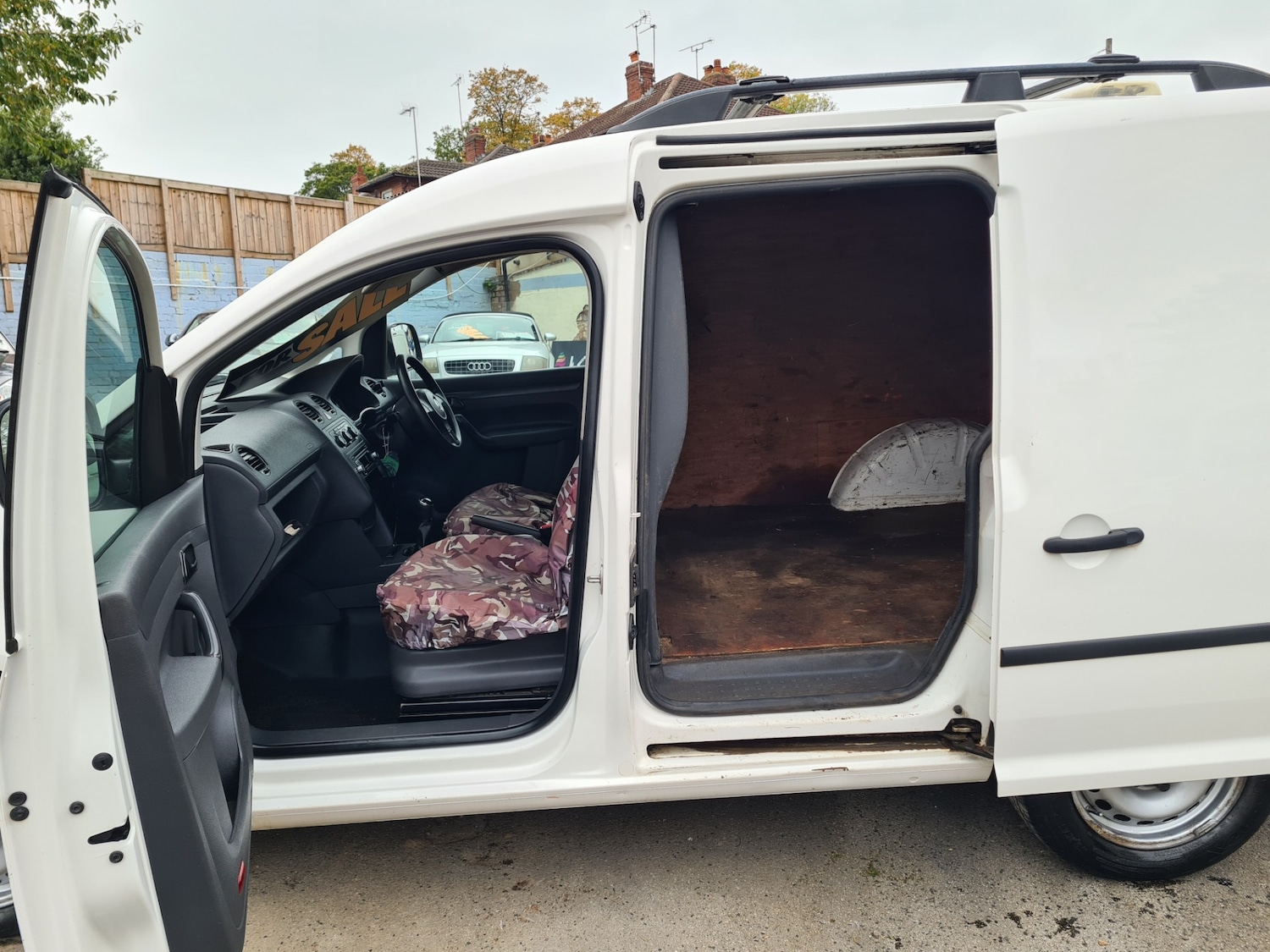 Used Volkswagen Caddy 2013 for sale - 76273885: Photo 6