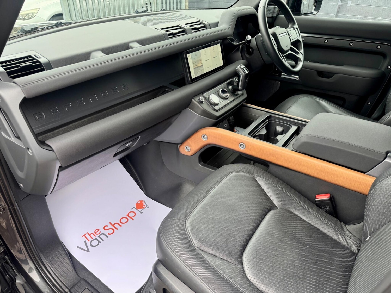 Used Land Rover Defender 2022 for sale - 76498609: Photo 15