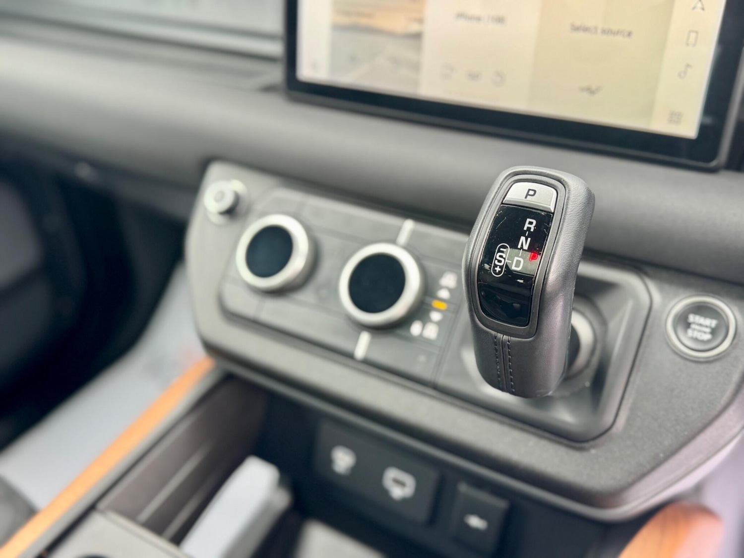 Used Land Rover Defender 2022 for sale - 76498609: Photo 20