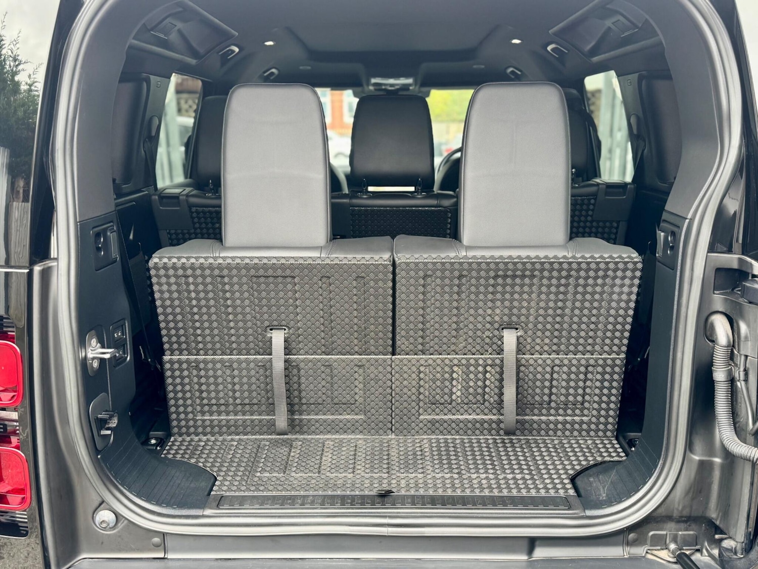 Used Land Rover Defender 2022 for sale - 76498609: Photo 22