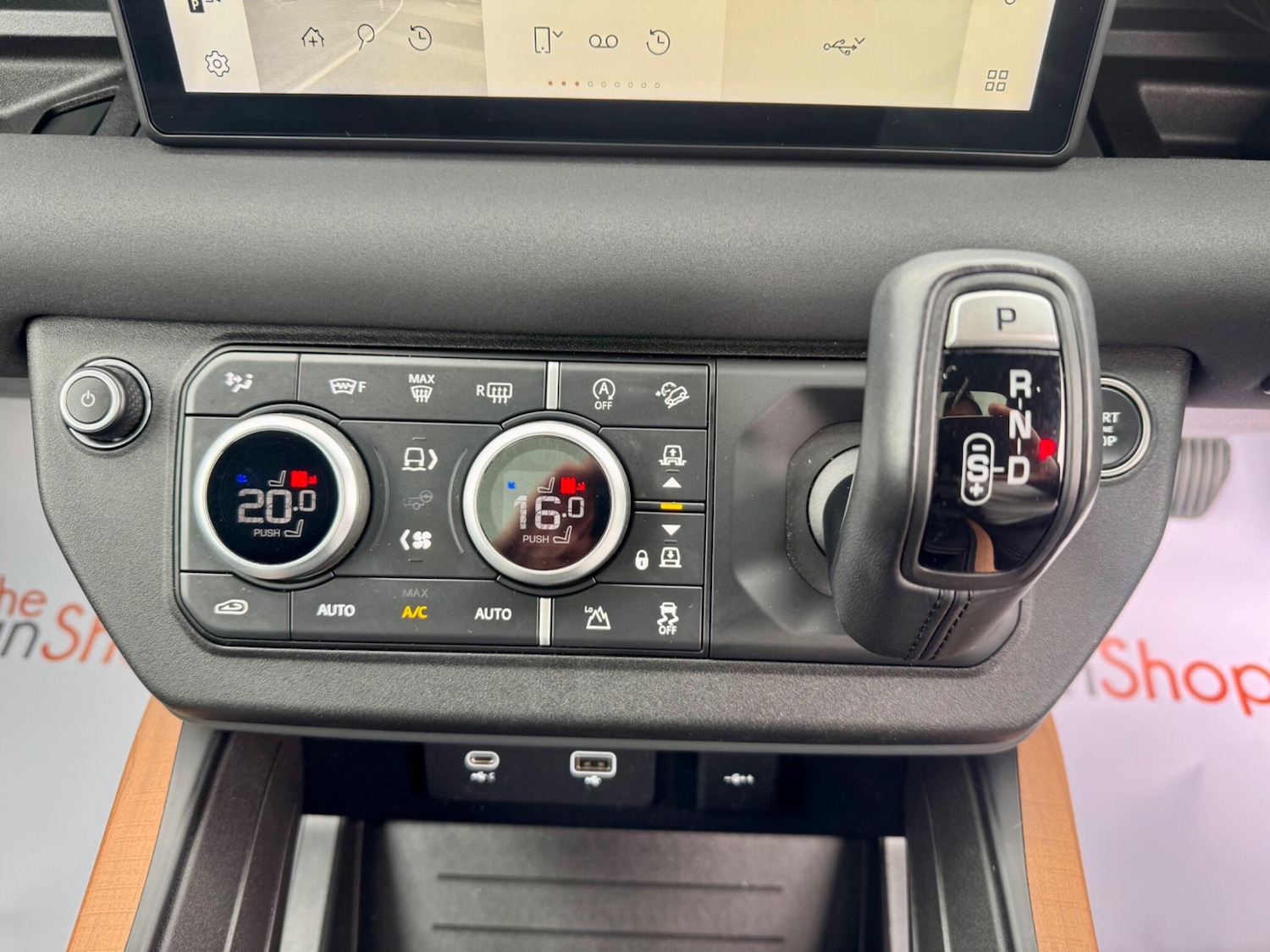 Used Land Rover Defender 2022 for sale - 76498609: Photo 27