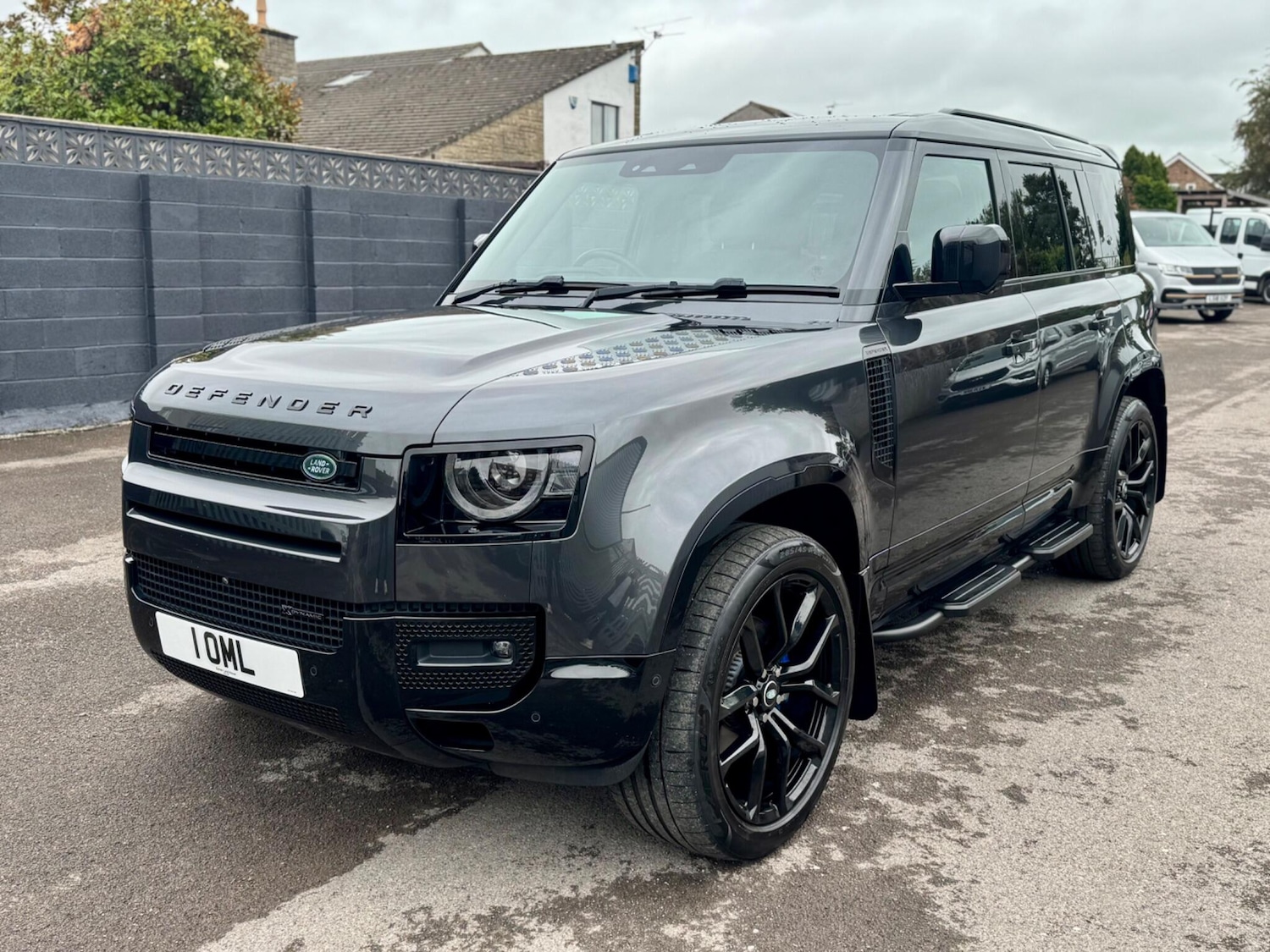Used Land Rover Defender 2022 for sale - 76498609: Photo 4