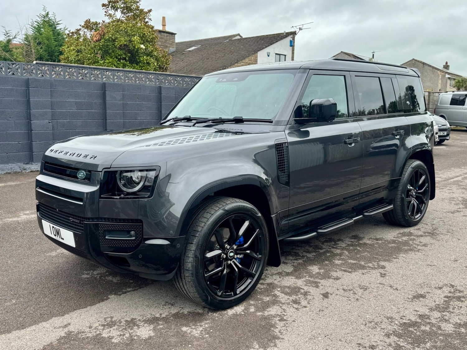 Used Land Rover Defender 2022 for sale - 76498609: Photo 5