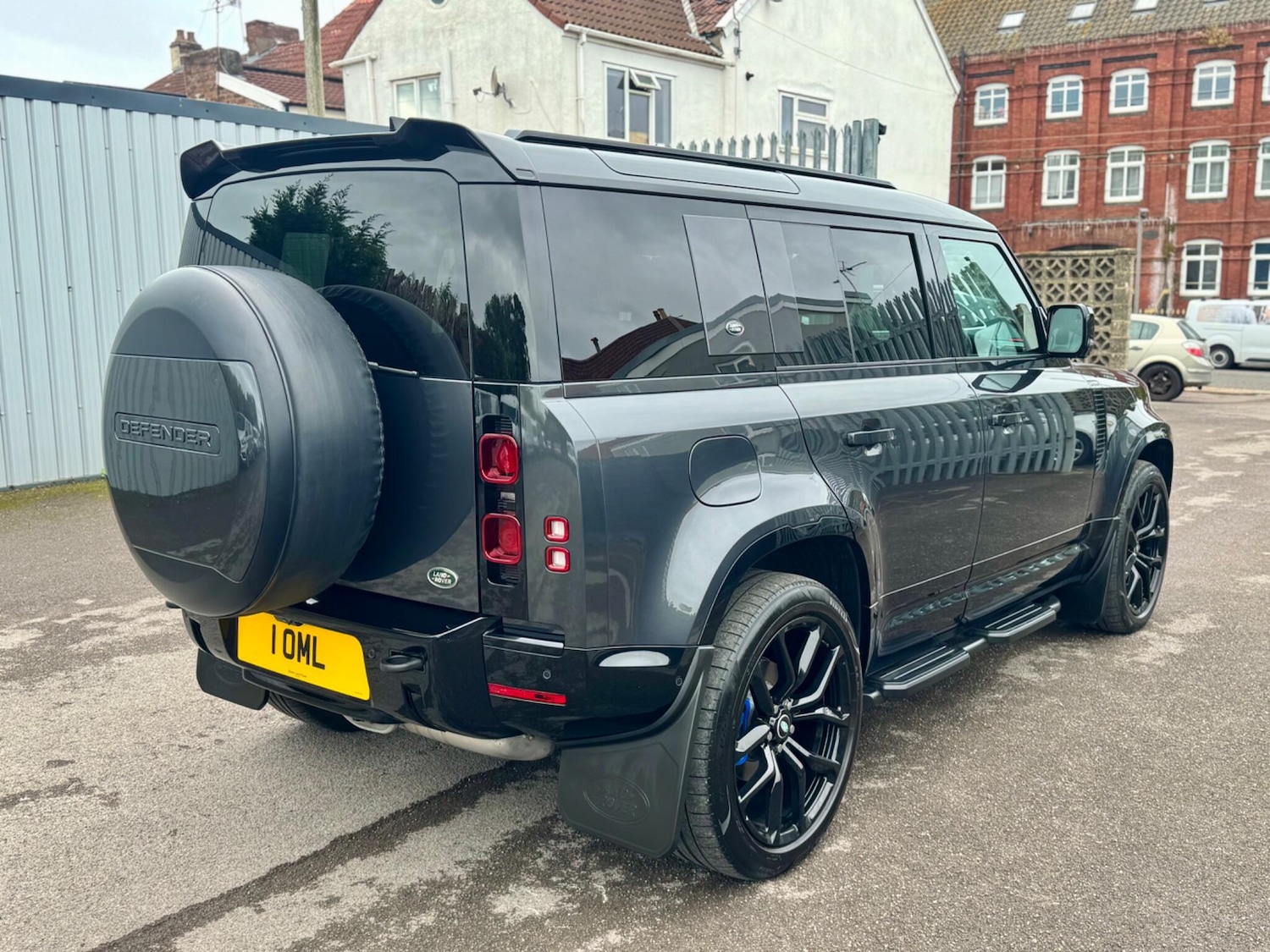 Used Land Rover Defender 2022 for sale - 76498609: Photo 9